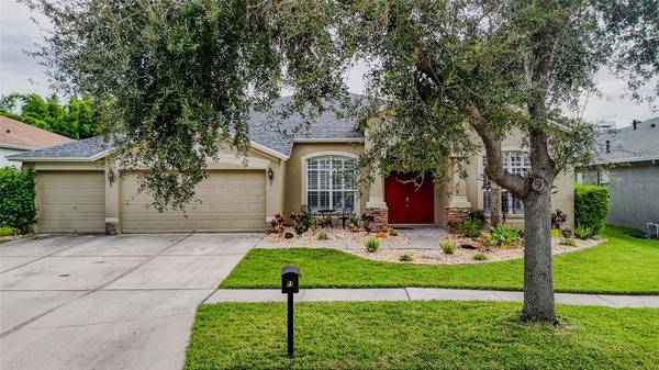 16211 BRIDGEPARK DR, Lithia, FL 33547