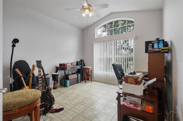 4607 GENTRICE DR, Valrico, FL 33596