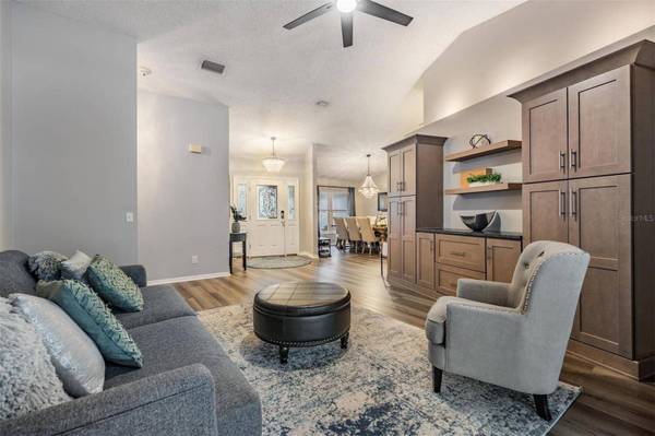 3507 COUNTRY CREEK LN, Valrico, FL 33596