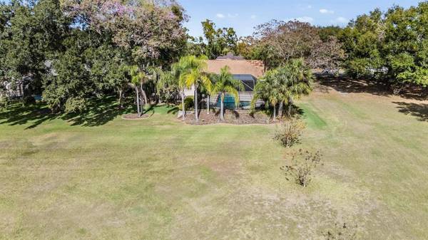 3911 LITHIA RIDGE BLVD, Valrico, FL 33596