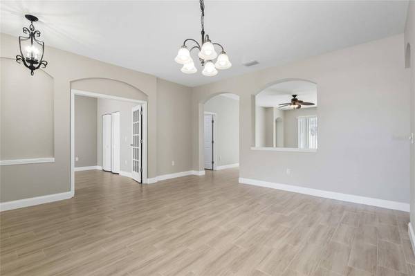 4423 GENTRICE DR, Valrico, FL 33596