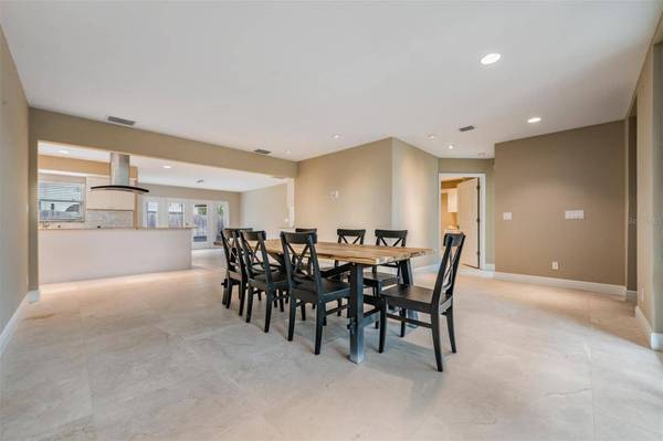 4909 W DRYAD ST, Tampa, FL 33629