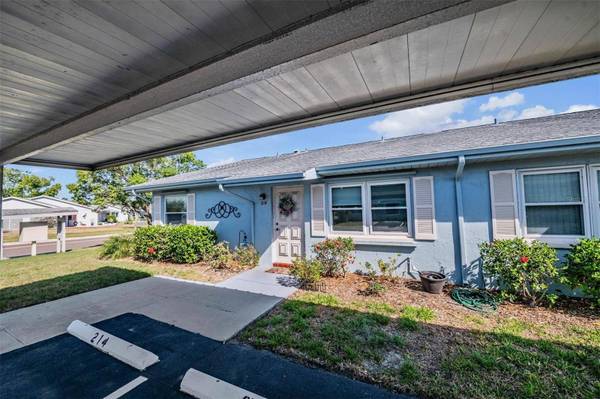 214 GLOUCESTER BLVD, Sun City Center, FL 33573