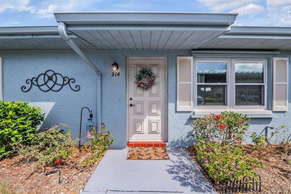 214 GLOUCESTER BLVD, Sun City Center, FL 33573
