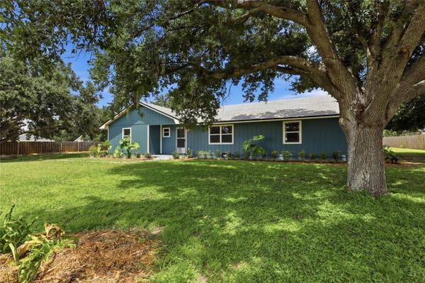 6028 YARBOROUGH LN, Lakeland, FL 33812