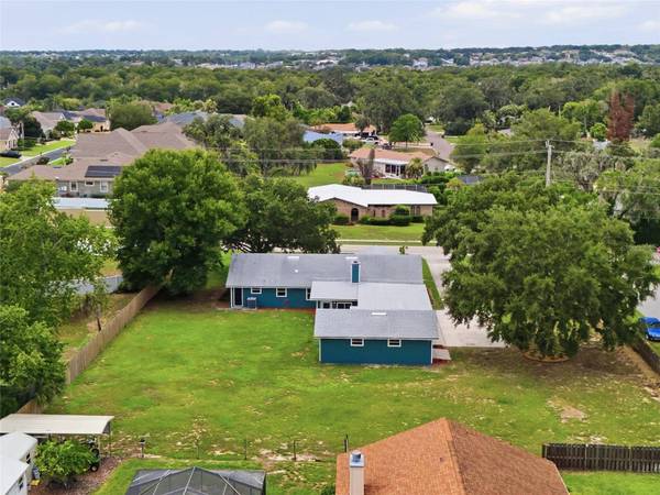 6028 YARBOROUGH LN, Lakeland, FL 33812