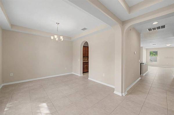440 WESTCHESTER HILLS LN, Valrico, FL 33594
