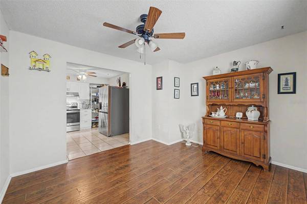 1004 COOLWOOD PL, Brandon, FL 33511