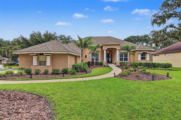5109 SYLVAN OAKS DR, Valrico, FL 33596
