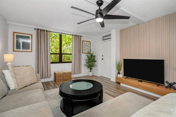 2614 COVE CAY DR #102, Clearwater, FL 33760