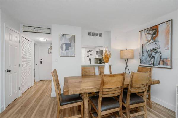 2614 COVE CAY DR #102, Clearwater, FL 33760