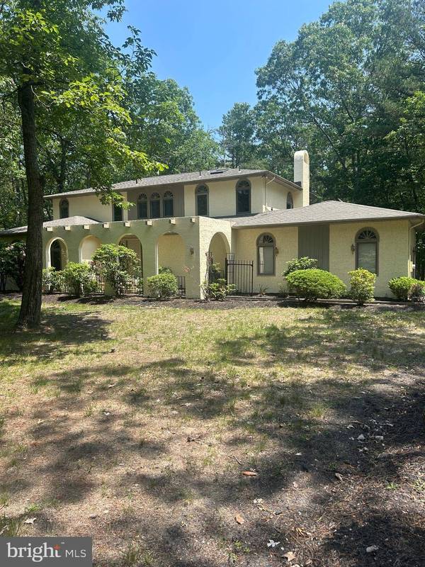 3 GRAND COACH CT, Medford, NJ 08055