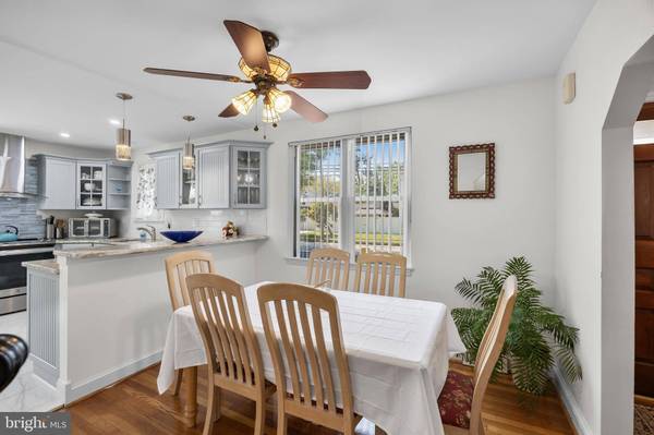 6902 COLLINS AVE, Pennsauken, NJ 08109