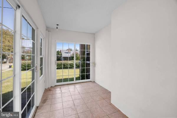 6902 COLLINS AVE, Pennsauken, NJ 08109