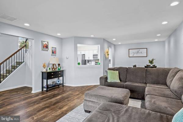 2901 YARMOUTH LN, Mount Laurel, NJ 08054