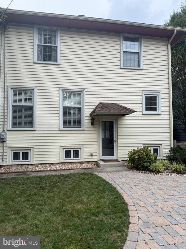 618 ELM TER, Riverton, NJ 08077