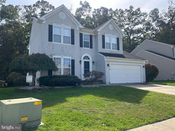 45 WOOD LARK DR, Mount Laurel, NJ 08054