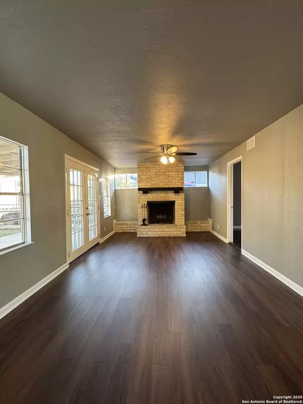 219 Vestal Pl, San Antonio, TX 78221