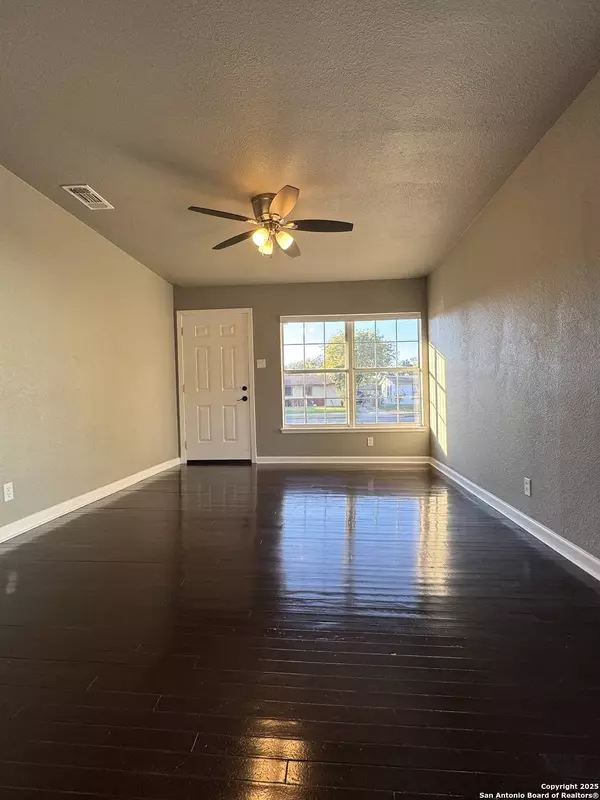 219 Vestal Pl, San Antonio, TX 78221