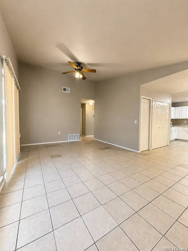 8023 Laurel Bend, San Antonio, TX 78250