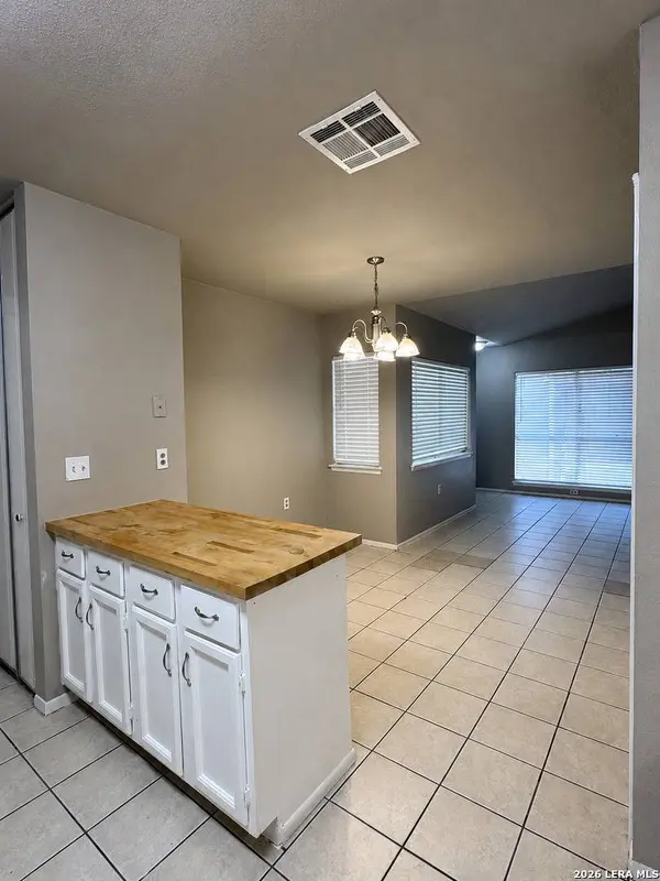 8023 Laurel Bend, San Antonio, TX 78250