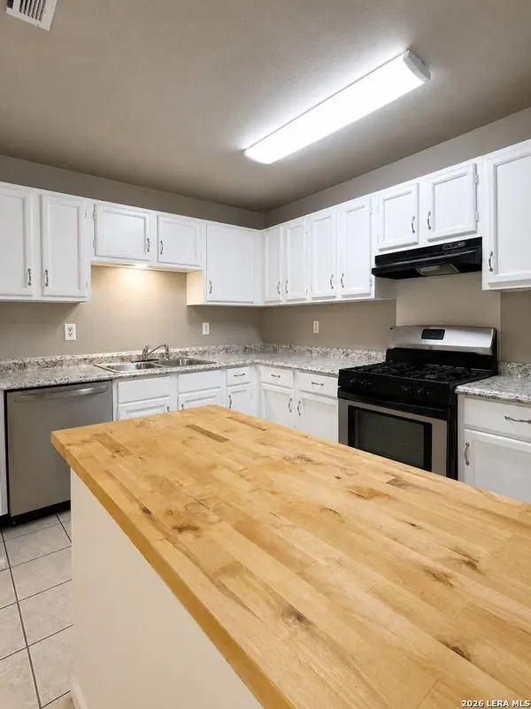 8023 Laurel Bend, San Antonio, TX 78250