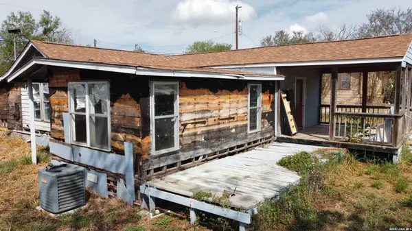 19898 Mitchell, Somerset, TX 78069