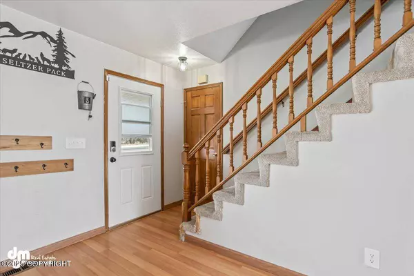 3068 N Kintrye LN, Wasilla, AK 99654