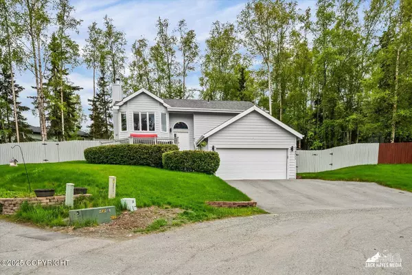 19511 Marble CIR, Eagle River, AK 99577