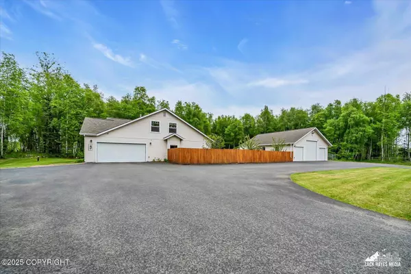 5898 E Pamela DR, Wasilla, AK 99654