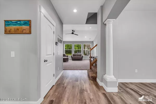 5898 E Pamela DR, Wasilla, AK 99654