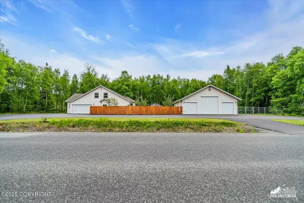 5898 E Pamela DR, Wasilla, AK 99654