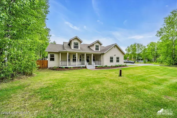 5898 E Pamela DR, Wasilla, AK 99654