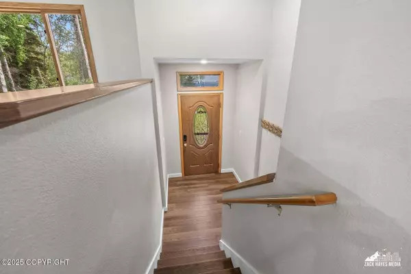 645 W Sarah's WAY, Wasilla, AK 99654