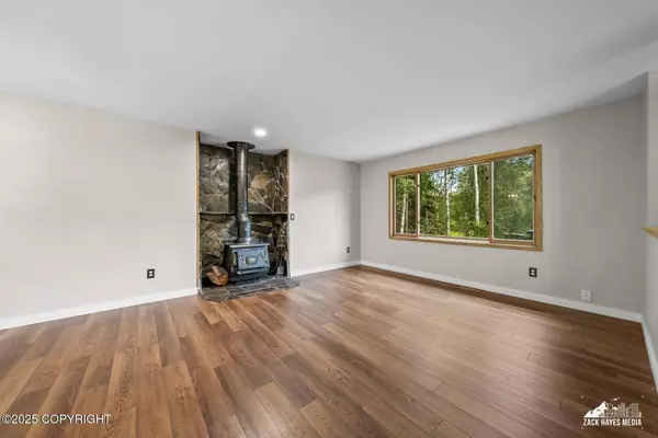 645 W Sarah's WAY, Wasilla, AK 99654