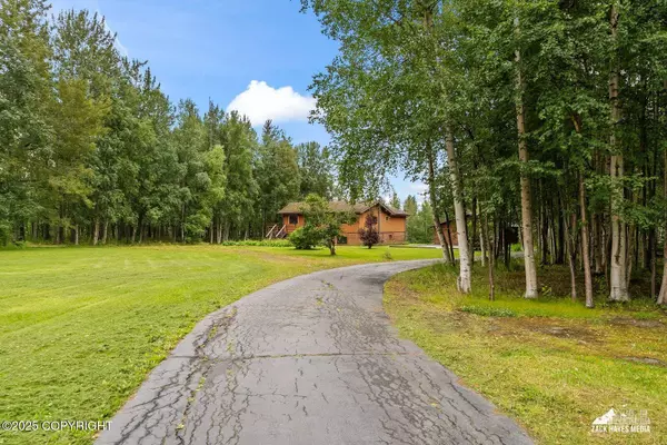 3700 E Wickersham WAY, Wasilla, AK 99654
