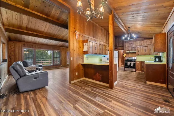 3700 E Wickersham WAY, Wasilla, AK 99654