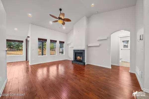 3801 N Hilltop DR, Wasilla, AK 99623