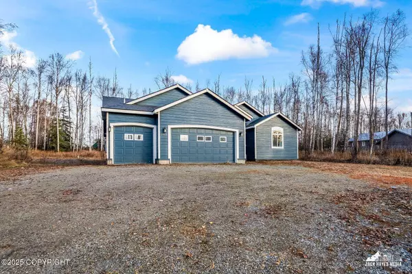 3801 N Hilltop DR, Wasilla, AK 99623
