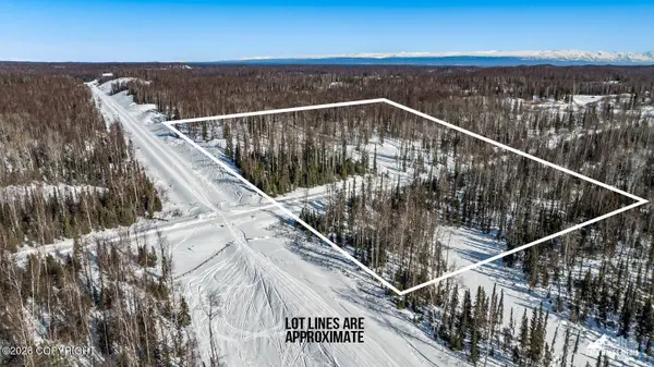 25275 W Susitna Pkwy, Big Lake, AK 99652
