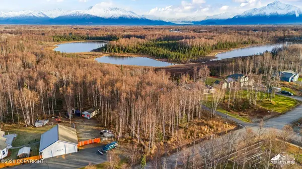 5850 E Pamela DR, Wasilla, AK 99654