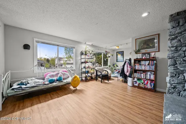 647 E 73rd AVE, Anchorage, AK 99518
