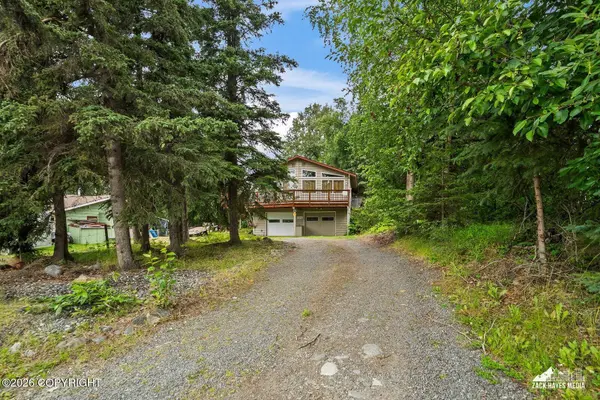 10845 Anvik CIR, Eagle River, AK 99577