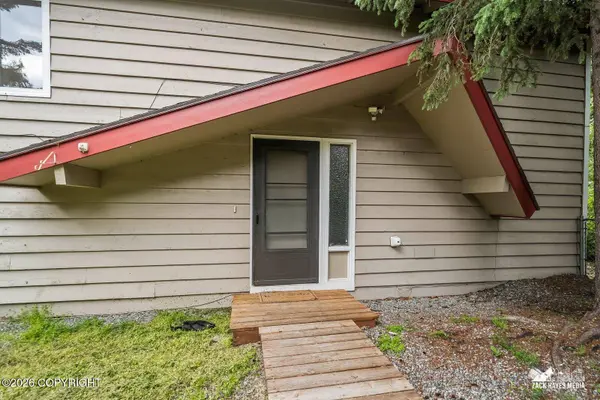 10845 Anvik CIR, Eagle River, AK 99577