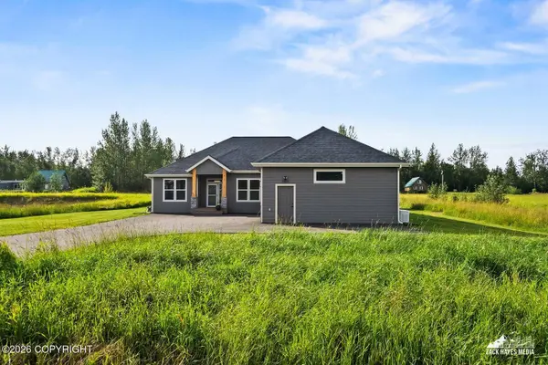 11810 E Apple CIR, Palmer, AK 99645