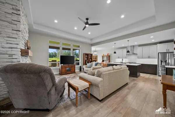 11810 E Apple CIR, Palmer, AK 99645
