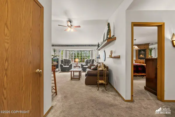 6730 W Cambridge DR, Wasilla, AK 99623