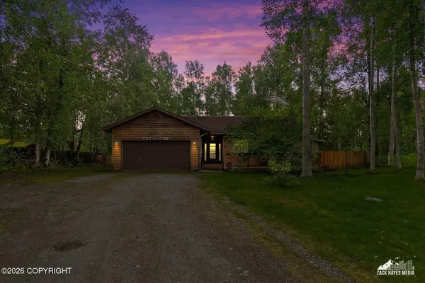 6730 W Cambridge DR, Wasilla, AK 99623