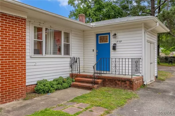 1939 Burks ST, Petersburg, VA 23805