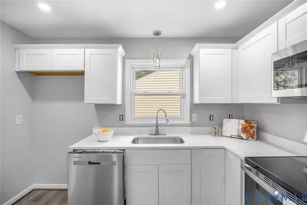 4280 Laurel Oak RD, Chesterfield, VA 23237